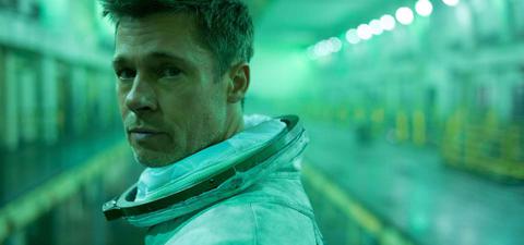 Review: Ad Astra (2019) Thriller: Ad Astra (2019)