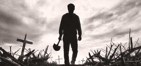 Falls into the same tropes that are in so many other horror films. Falls into the same tropes that are in so many other horror films.