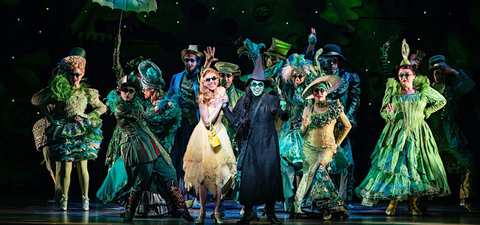 A must-see with a stellar cast and mesmerizing production!   A must-see with a stellar cast and mesmerizing production!